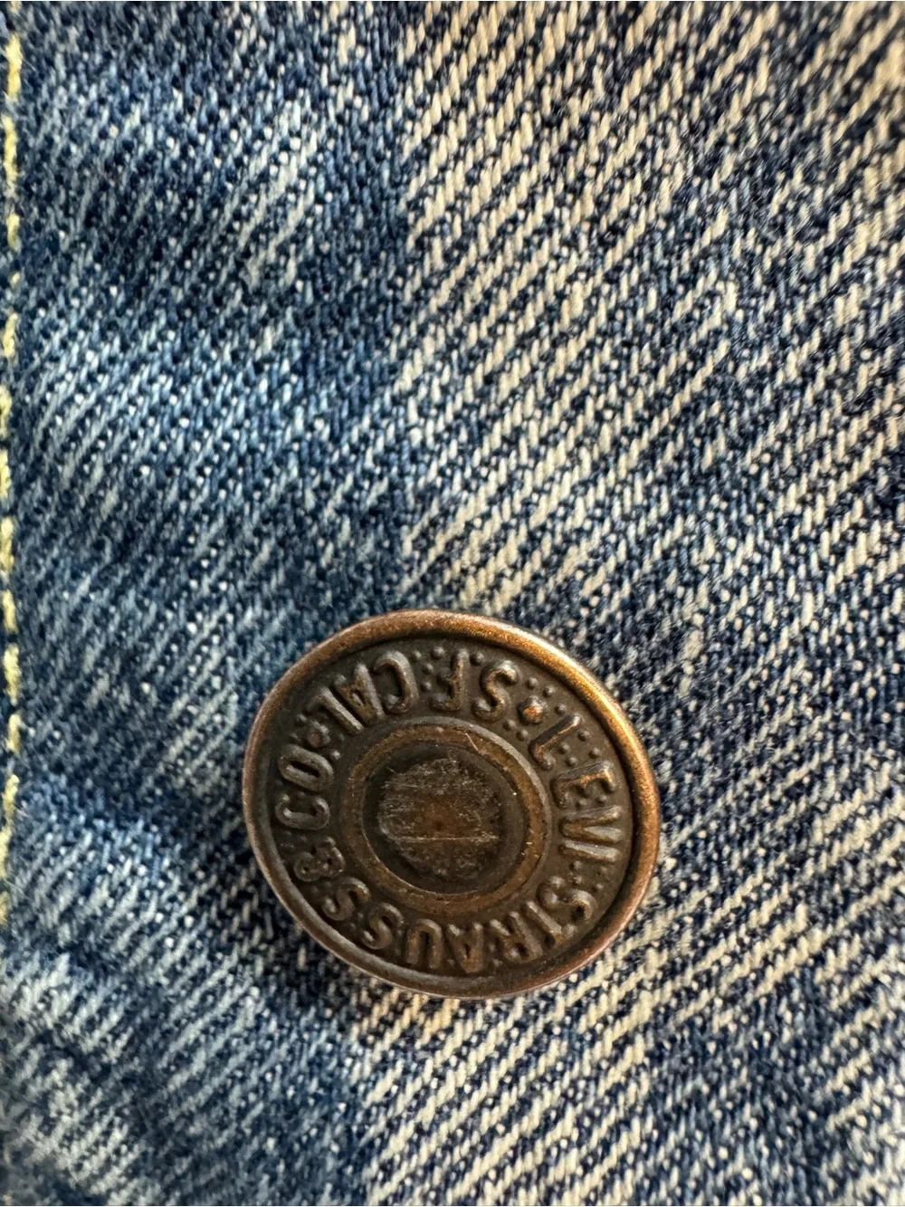 Levi’s Denim Trucker Vest Distressed Faded Wash